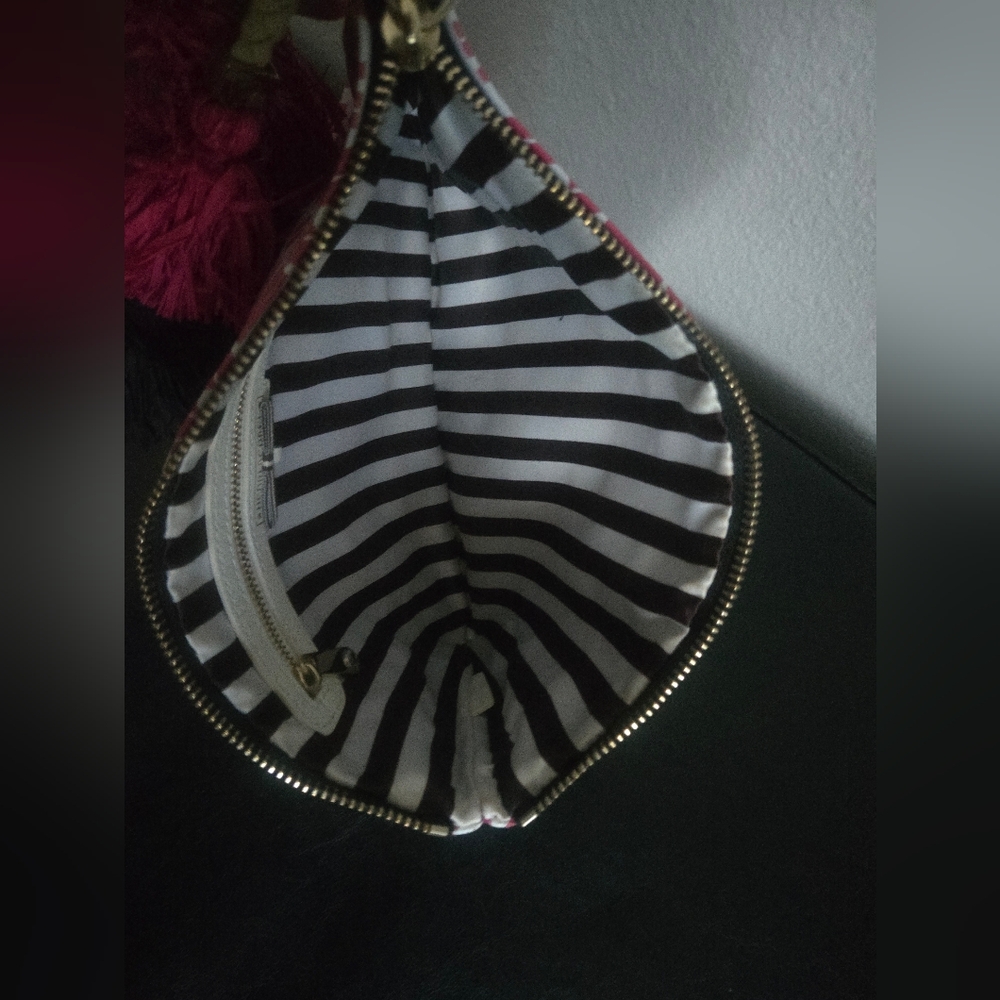 Henri Bendel Pink Geometric Clutch - Picture 7 of 8